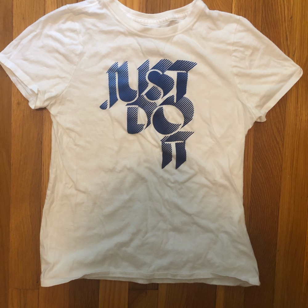 Nike Girl’s Tee
